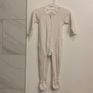 Organic Cotton Pure Baby Zip White Onesie | 6-12 months | NWOT
